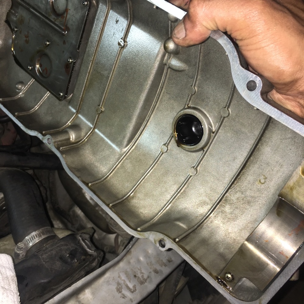 Mazda B2000 - Picture 6 of 8